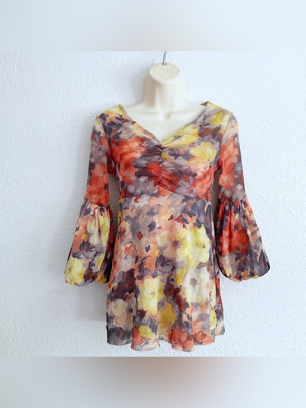 Daisy Clover Floral V-Neck Puff Bell Sleeve Sheer Top Small Renaissance Boho